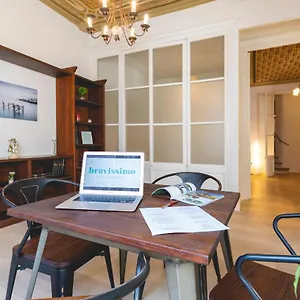 Bravissimo Placa Del Vi, Authentic Historic Apartment Girona