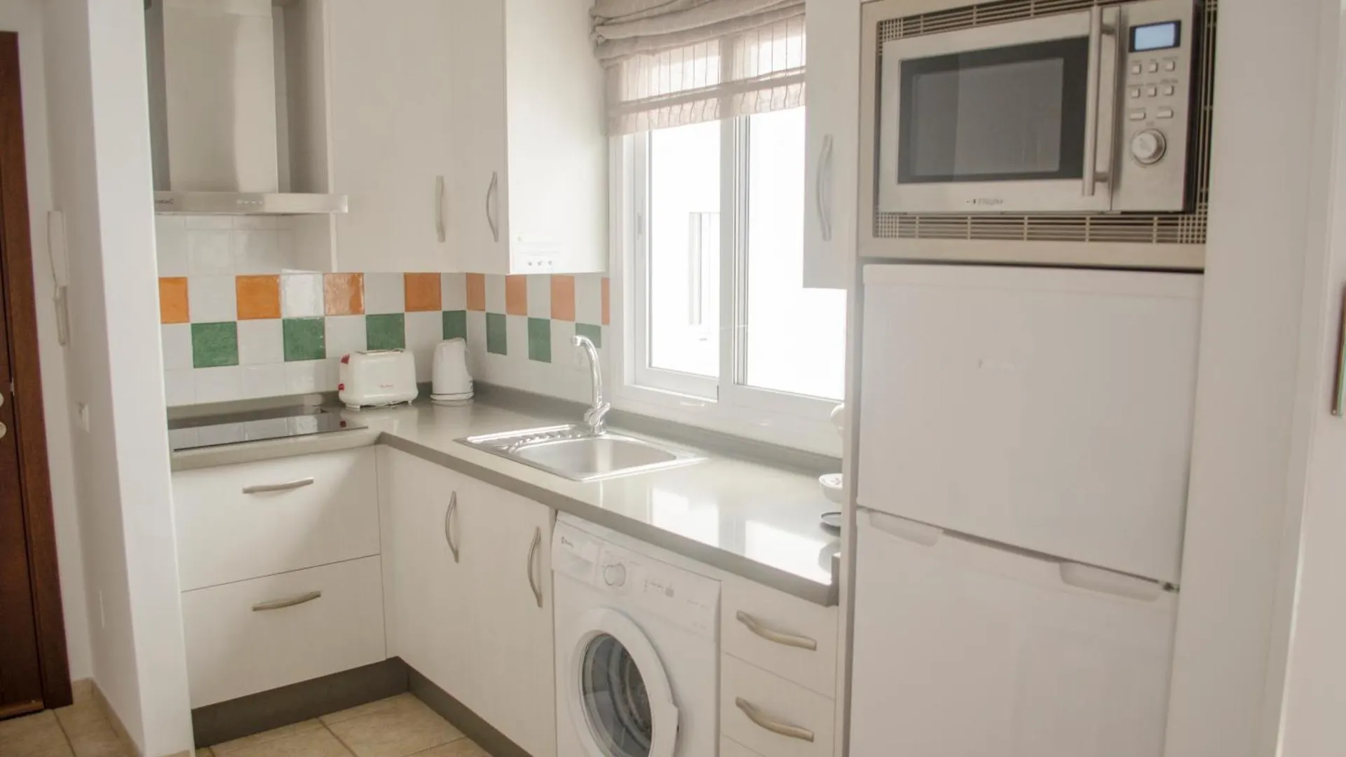 아파트 Apartamentos Ruisol - Auto Checkin - By Centrall Alquileres Turisticos 네르하 스페인